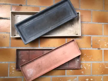 Dessous de jardiniere