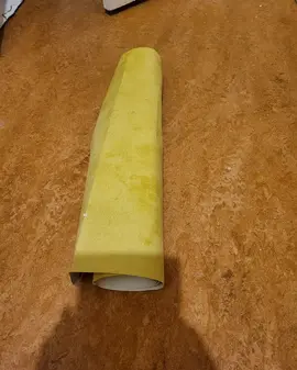 Rouleau de papier peint moutarde