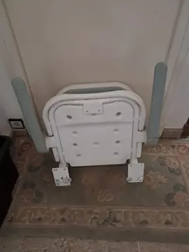 faureuil medicalise salle de bain