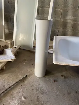 Lavabos avec colonne