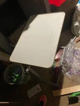 table réglable en hauteur