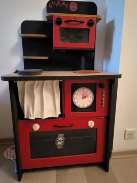 Cuisinière pour enfants faites en bois