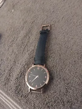 montre femme marque Yves Rocher