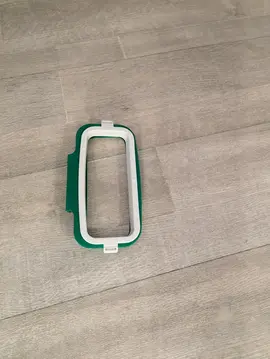 Accroche sacs épluche légumes