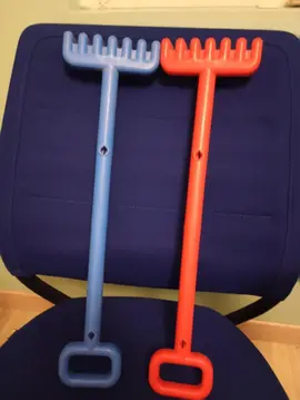 lot de râteau en plastique