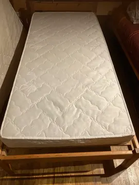lit une place avec matelas