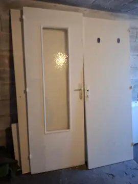 Diverses portes intérieures