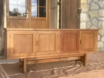 Buffet bas en bois blanc