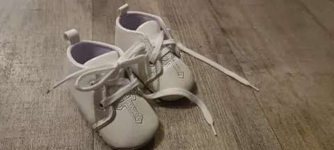 chaussons de baptême pour bébé
