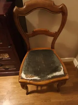 chaise louis Philippe à restaurer