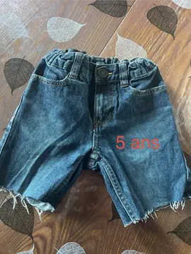 short coupé au jambes pour garçons