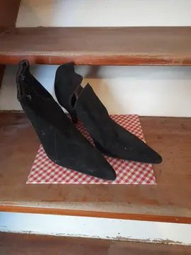 bottines pointues noires T 40