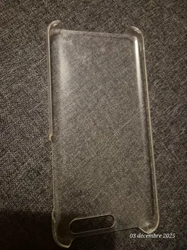 coque transparente rigide