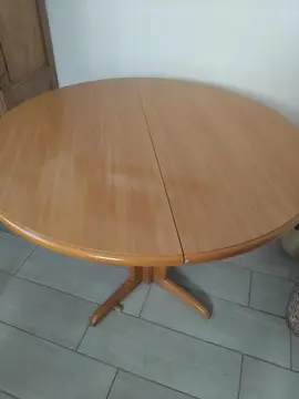 table ronde en bois