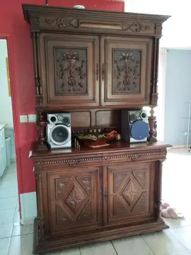 vaisselier noyer massif style Henri II