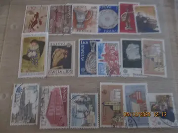 18 timbres oblitérés EUROPA - années 1970