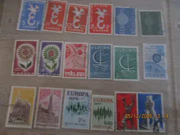 18 timbres oblitérés EUROPA - différents pays - années 50 et 60