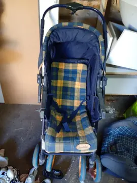 canape d'angle, pousette , siège auto