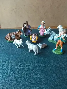 petits personnages de crèches