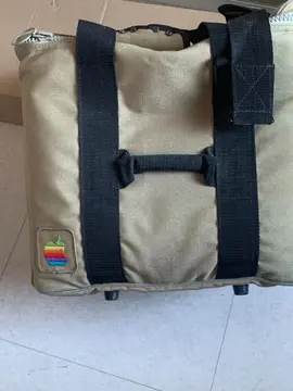 sac Macintosch culte du SE 256 (1986) avec logiciels MacProject et La solution douce