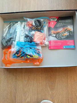 jeu mon atelier mécanique semble complet