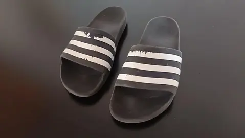 Claquettes Adidas pointure 41