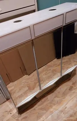 armoire à glace de salle de bains