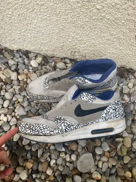 baskets NIKE taille 44