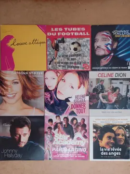Lot 10 CD " single " cartonnés