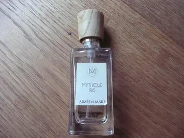 Bouteille de parfum vide - N°2