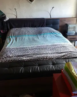 Lit complet 2 chevets avec tiroirs