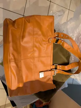 sac à main porté épaule