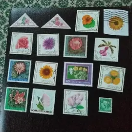 donne timbres fleurs 1lot part envoie