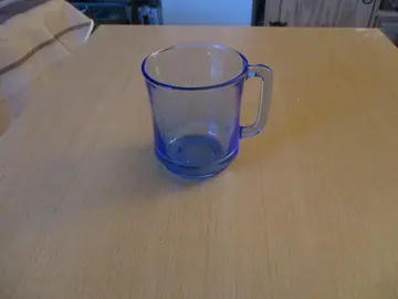 Tasse Duralex très bon état couleur bleue