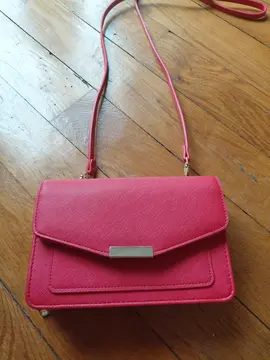 sac à main rouge
