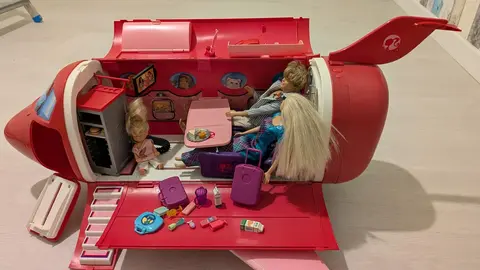 avion barbie