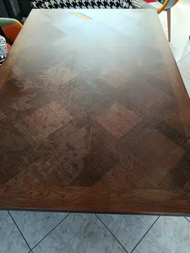 Table en bois massif