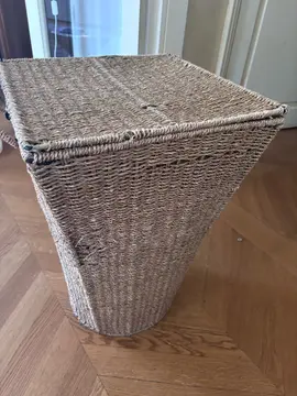 bac à linge en osier