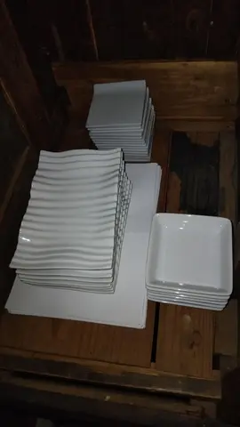 Éléments de vaisselle pour apéritif/entrées