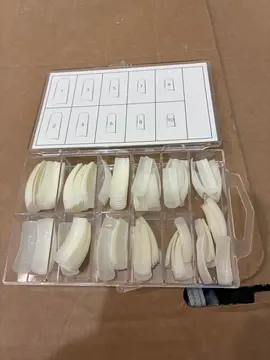 boîte de faux ongles