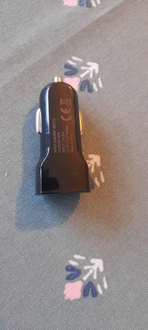 Donne chargeur de portable pour véhicule