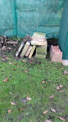 Lot de pierres pour un barbecue ou autre