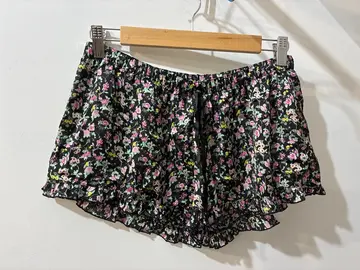 short fleuri, taille XS S