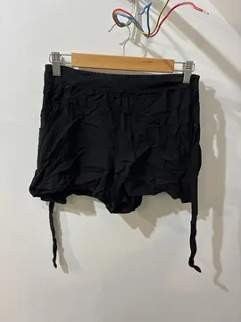 short léger, taille 38 40