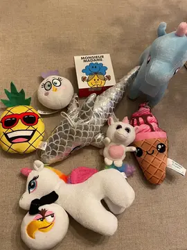 lot de petites peluches