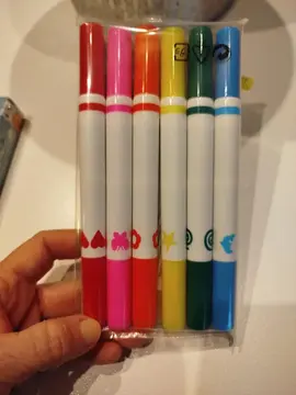 lot feutres fantaisie NEUFS