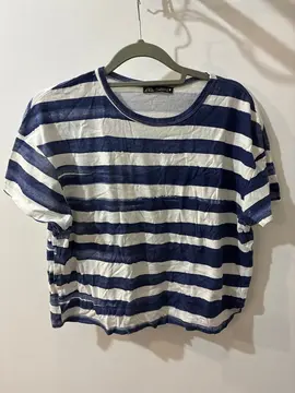 t-shirt large, taille S