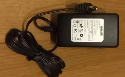 [Pour Julien] Adaptateur secteur 5 volts / 2 ampères