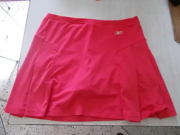 jupe de sport femme taille M ( 40 )