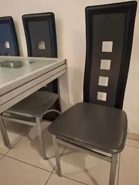 table séjour verre trempé + 4 chaises